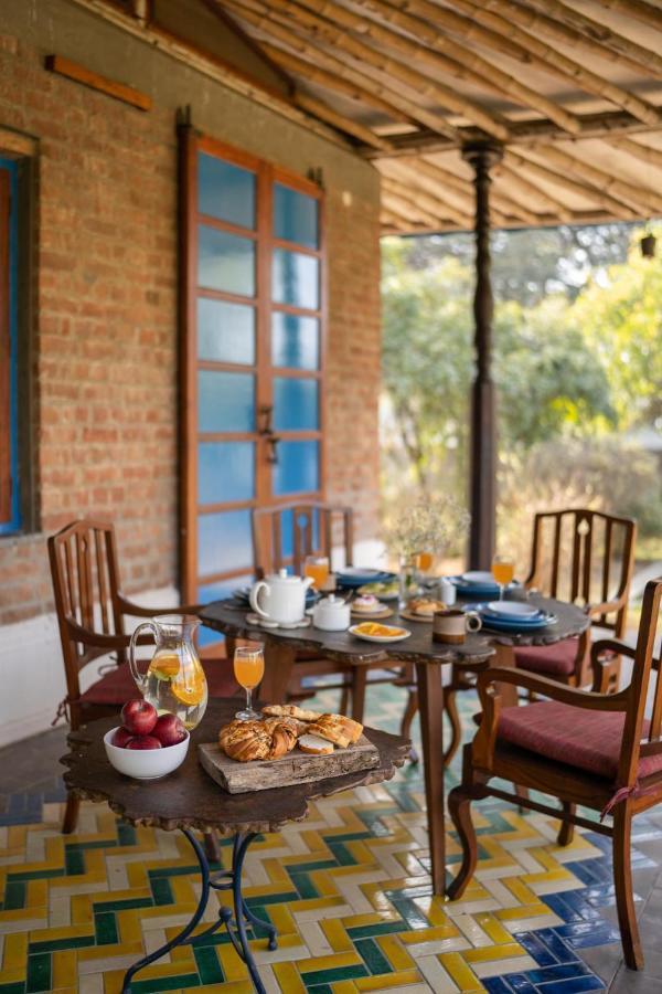 Lohonostays Bamboo House Sadhrana Bagh Gurgáon Kültér fotó